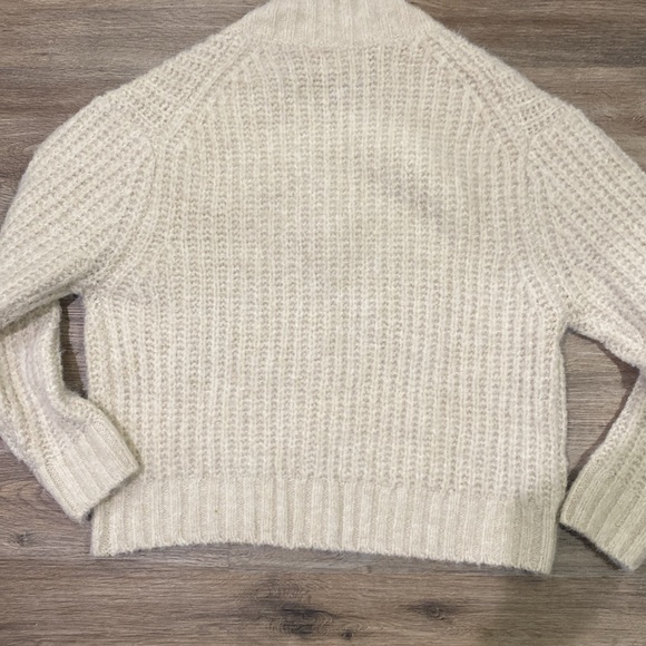 Mango Sweater - Picture 4 of 4